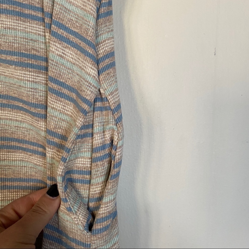 Striped Mid-Length Dress - Picture 5 of 6